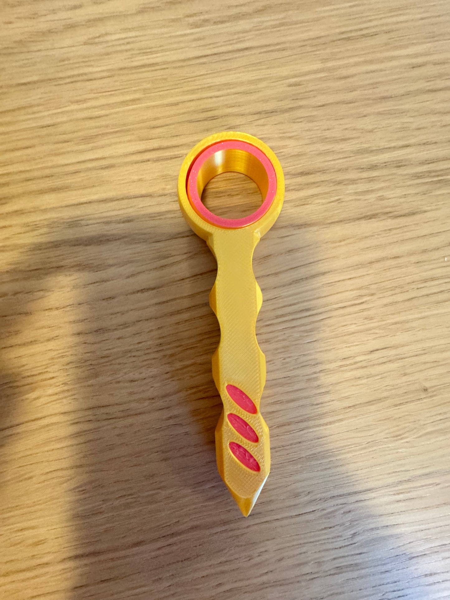 Finger spinner